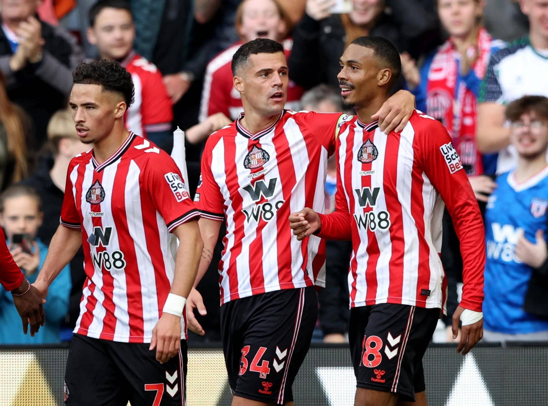 曼城今晨绝杀压哨；志在英超名次提升；管理层满意；细节决定成败的简单介绍