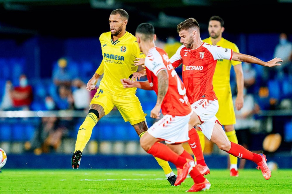 比利亚雷亚尔内部会议纪要流出——冲刺阶段遗憾出局，欧联使命明确，阵容厚度经受考验的简单介绍